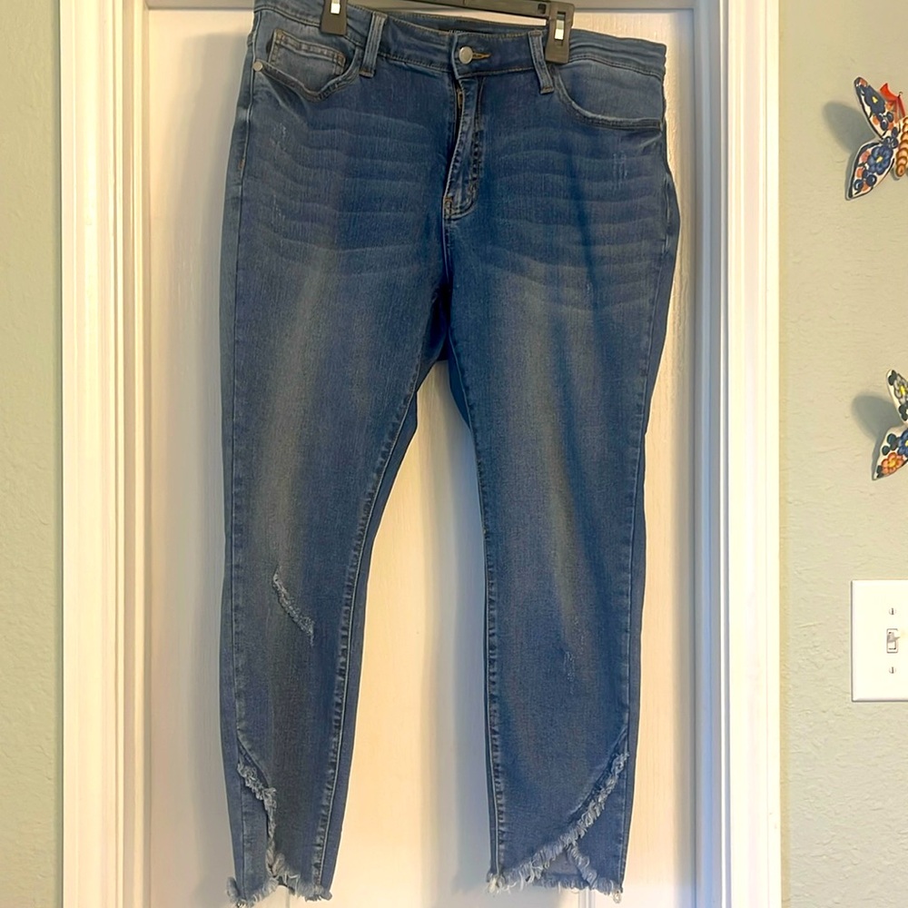 Judy Blue Skinny fit crop!